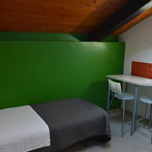 Nsh, Sweet Bed & Breakfast
